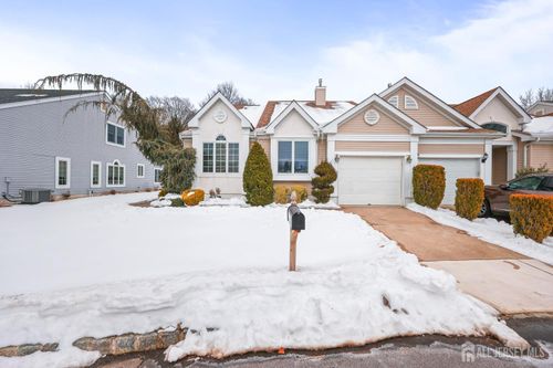 17 Kingston Ct, Monroe, NJ, 08831-2684 | Card Image