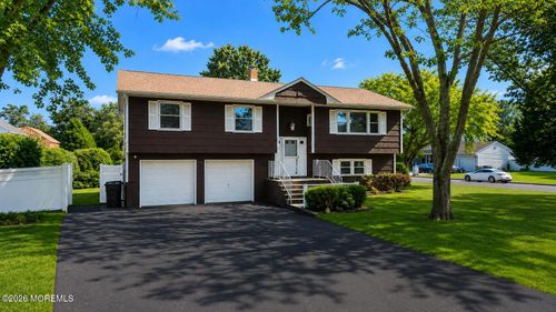 708 Auth Ave, Oakhurst, NJ, 07755-2807 | Card Image