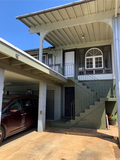 2004 Ahuula St, Honolulu, HI, 96819-4007 | Card Image