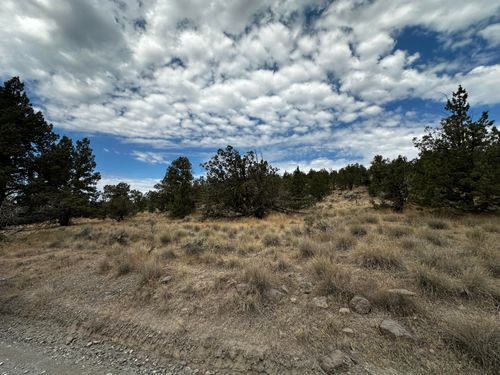 1613 Nw Pinecrest Dr, Prineville, OR, 97754-7750 | Card Image