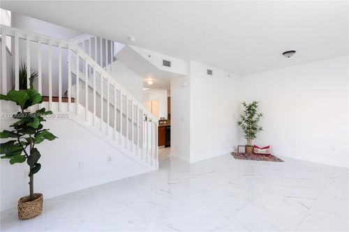 2701-1009 Sw 144th Ave, Pembroke Pines, FL, 33027-6161 | Card Image