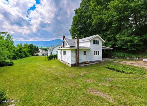 1 Richmond Ln, Adams, MA, 01220-1571 | Card Image