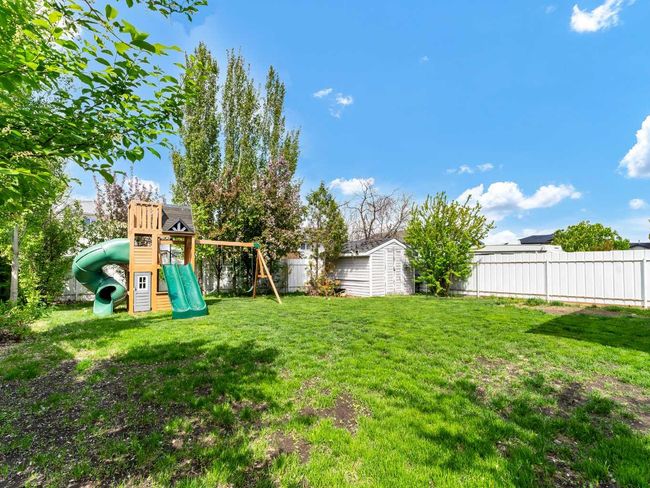 10 Stanfield Pl Se, House other with 4 bedrooms, 4 bathrooms and 2 parking in Medicine Hat AB | Image 45