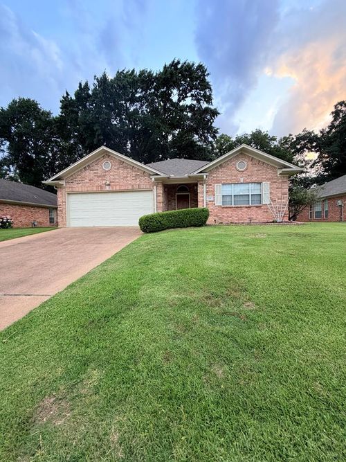 115 Settlers Court, Palestine, TX, 75801 | Card Image