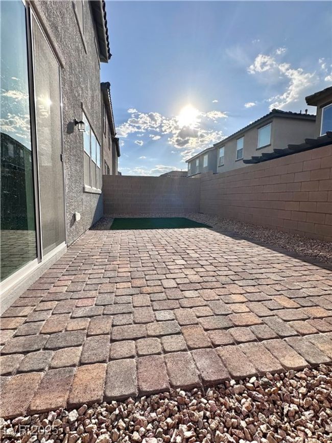 6934 Cottage Vista Ave, House other with 5 bedrooms, 3 bathrooms and null parking in Las Vegas NV | Image 16