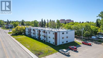 303 - 9807 108 Ave, Home with 2 bedrooms, 1 bathrooms and null parking in Grande Prairie AB | Image 1