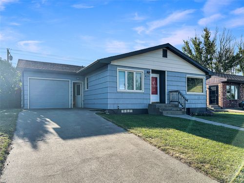 421 8th Ave S, Cut Bank, MT, 59427-3526 | Card Image