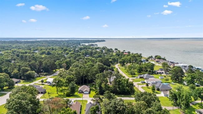 Subdivision has private boat ramp and park | Image 33