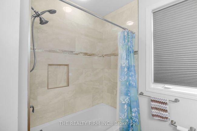 15 Mayapple Cres, House other with 5 bedrooms, 3 bathrooms and 4 parking in Ilderton ON | Image 21