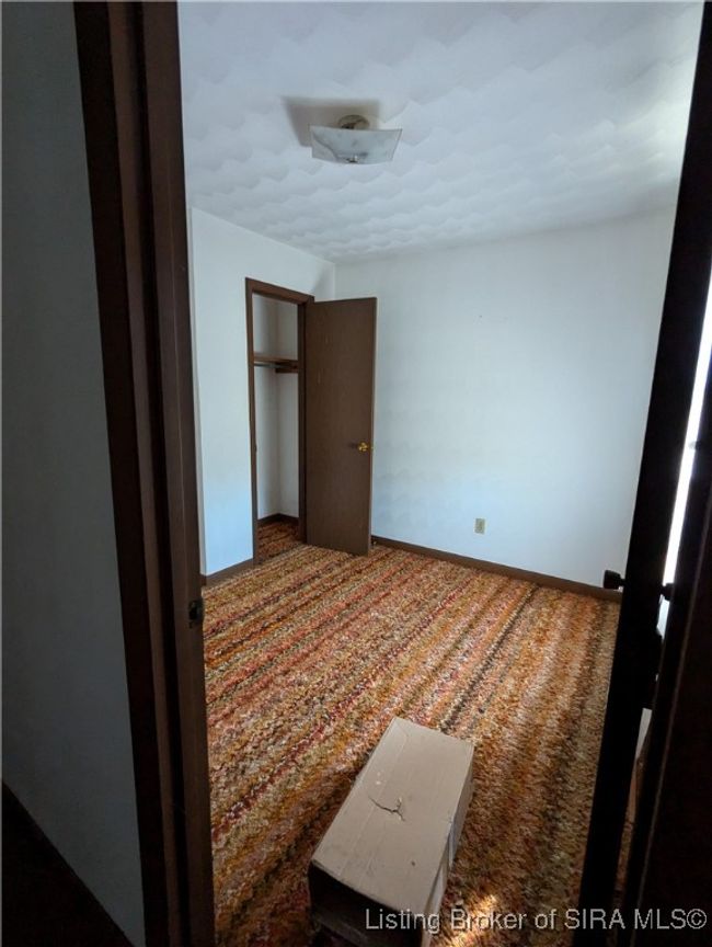 6140 N White River Rd, Home with 6 bedrooms, 2 bathrooms and null parking in Campbellsburg IN | Image 26