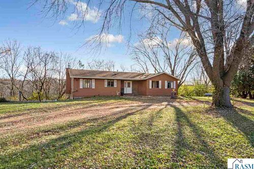 55807 River Fort Dr, Mankato, MN, 56001-7303 | Card Image