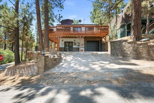 300 Hilltop Ln, Big Bear City, CA, 92314-9473 | Card Image