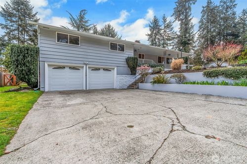 424 Ranger Dr Se, Lacey, WA, 98503-6729 | Card Image
