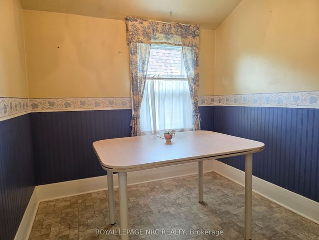 103 Main St E, House other with 2 bedrooms, 1 bathrooms and 2 parking in Port Colborne ON | Image 12