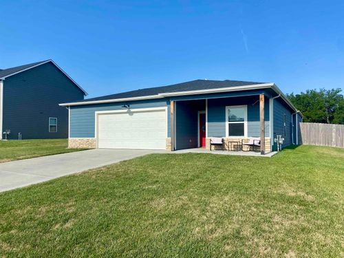 1305 Skyview Dr, El Dorado, KS, 67042-4121 | Card Image