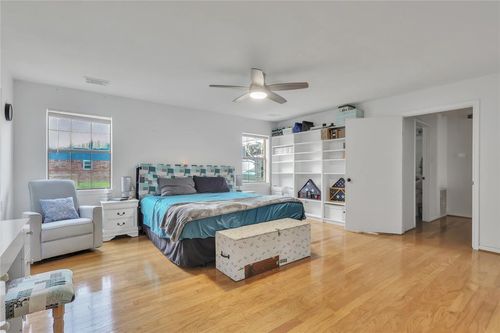 2252 Hawk Mdws, Pearland, TX, 77581-7870 | Card Image