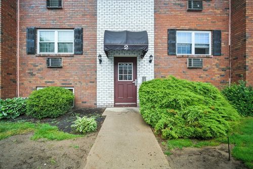 apt-f-2 Maple Crest Cir, Holyoke, MA, 01040-1179 | Card Image