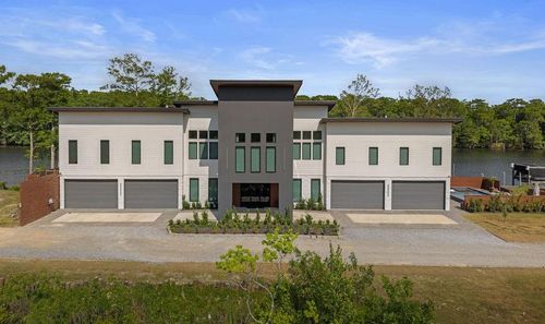 984 Marina Boulevard, Mandeville, LA, 70471 | Card Image
