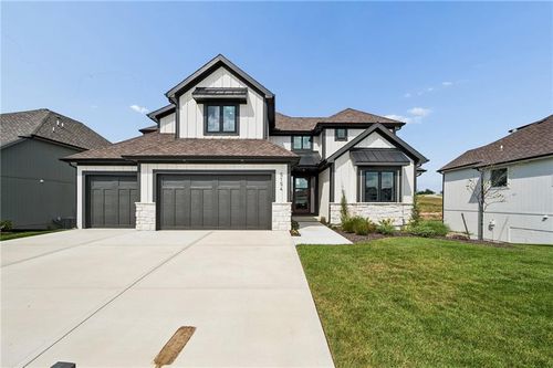 5154 Nw 47th Ter, Riverside, MO, 64150-1401 | Card Image