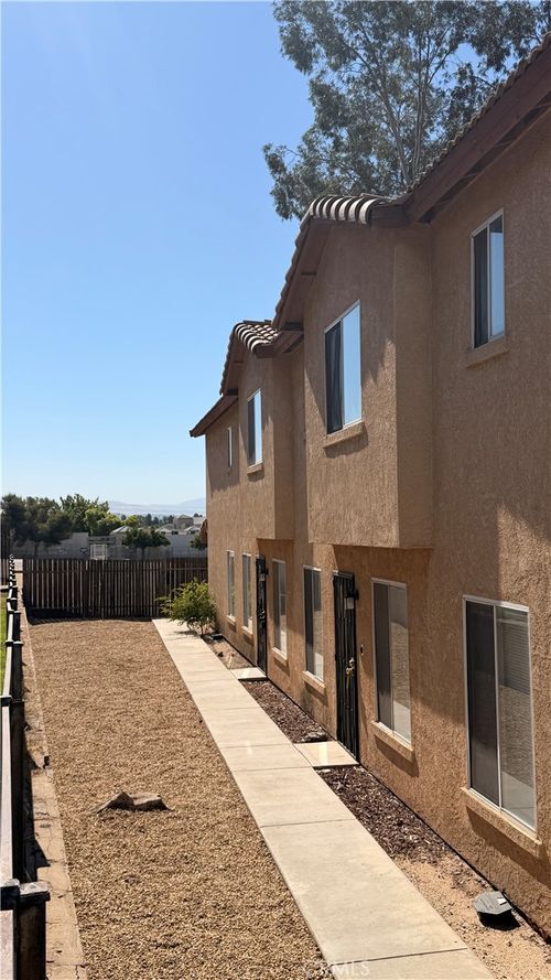 c-3217 Fortier St, Bakersfield, CA, 93306-4966 | Card Image