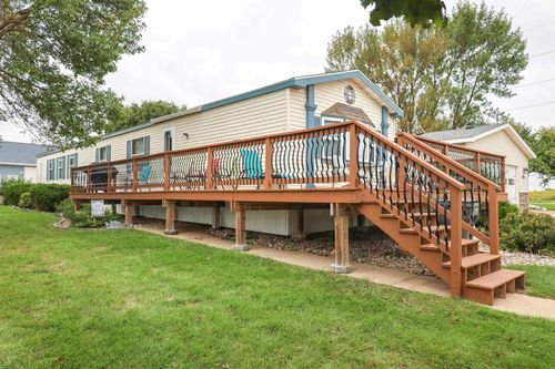708 Mallard Creek Dr, Arnolds Park, IA, 51331-7535 | Card Image