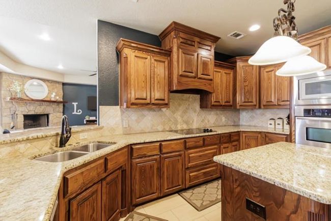 505 Spring Valley Rd, House other with 4 bedrooms, 3 bathrooms and null parking in Paradise TX | Image 21