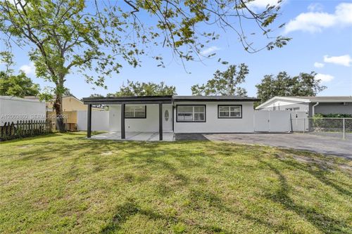 6442 Oak St, Hollywood, FL, 33024-2033 | Card Image