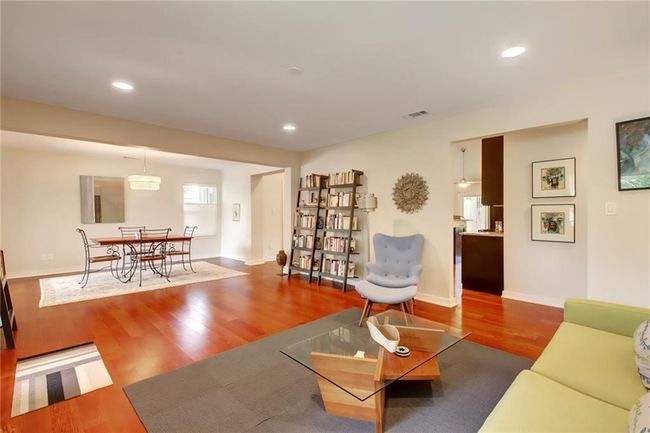 1708 Ullrich Ave, House other with 3 bedrooms, 3 bathrooms and 2 parking in Austin TX | Image 17