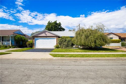71 W Dameron St, Long Beach, CA, 90805-2113 | Card Image