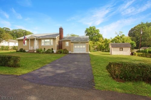 12 Weetucket Rd, Denville, NJ, 07834-2471 | Card Image