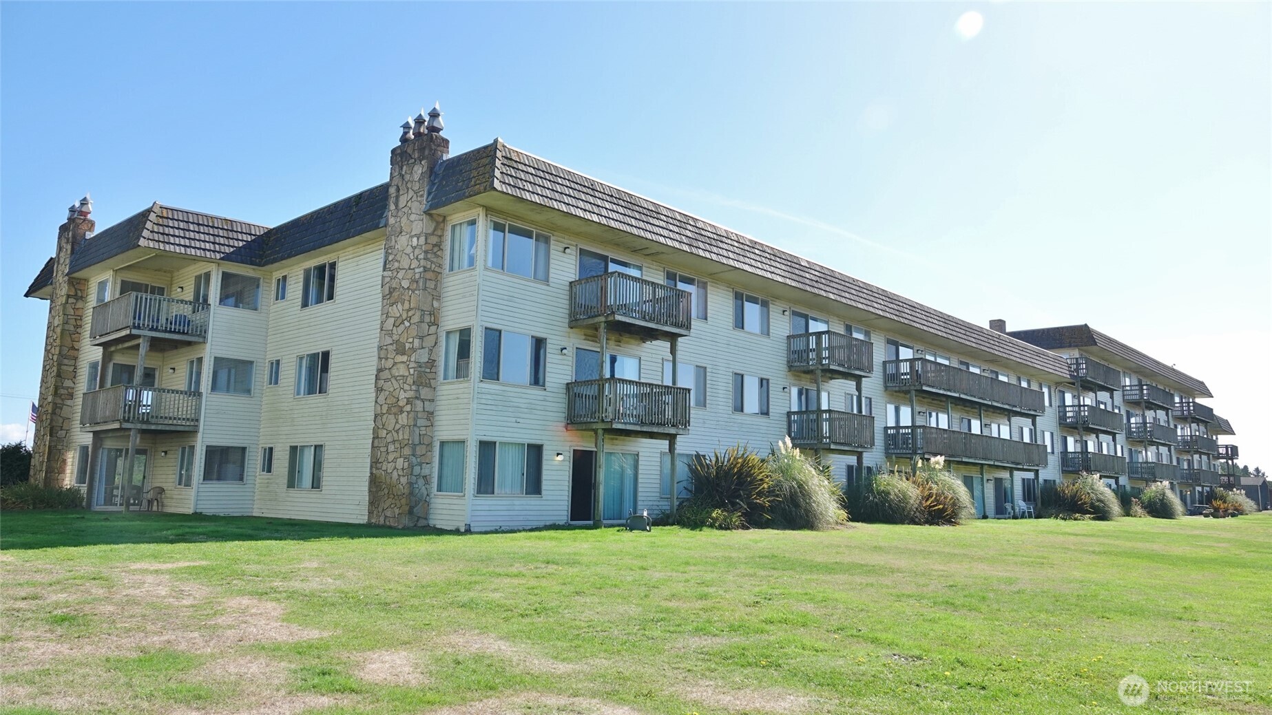 124 - 615 Ocean Shores Blvd Nw, Pending in Ocean Shores - eXp Realty