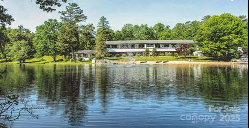 501-20 Lake Jordan Dr, Flat Rock, NC, 28731-9747 | Card Image