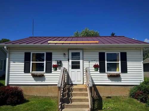 130 E Spring St, Dodgeville, WI, 53533-1331 | Card Image