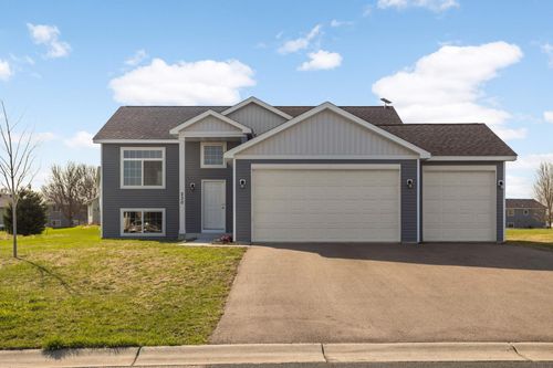230 Henry Cir, Green Isle, MN, 55338-5401 | Card Image