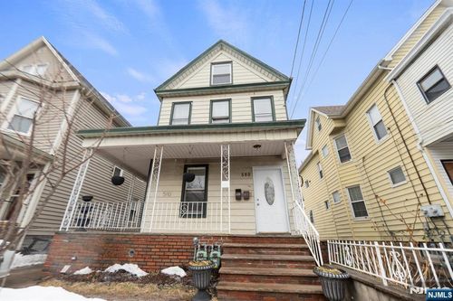 580 Monroe Ave, Elizabeth, NJ, 07201-1533 | Card Image
