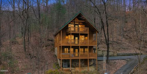 1739 Sky View Dr, Sevierville, TN, 37876 | Card Image