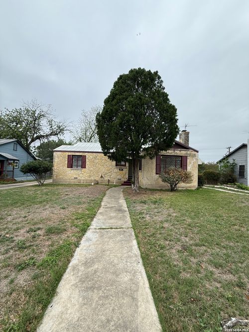 374 Meredith, San Antonio, TX, 78228 | Card Image