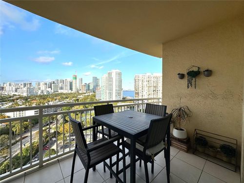 apt-1904-2475 Brickell Ave, Miami, FL, 33129-2482 | Card Image