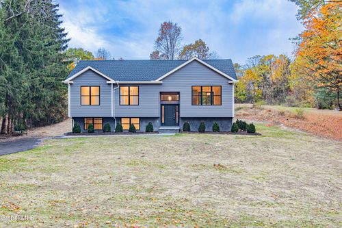 76 Reservoir Rd, Marlboro, NY, 12542-5029 | Card Image