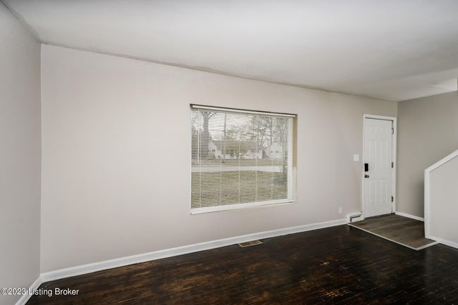4839 Partridge Run, House other with 4 bedrooms, 1 bathrooms and null parking in Lynnview KY | Image 6