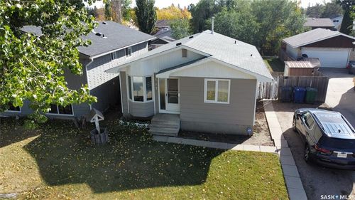 217 Meighen Cres, Saskatoon, SK, S7L4W4 | Card Image