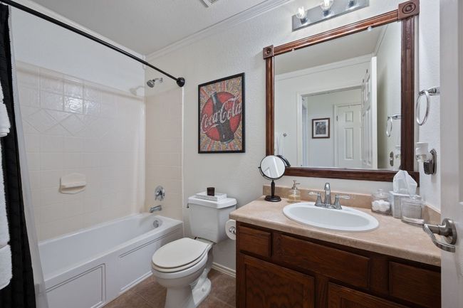 10304 Lone Pine Ln, House other with 3 bedrooms, 2 bathrooms and 4 parking in Austin TX | Image 15