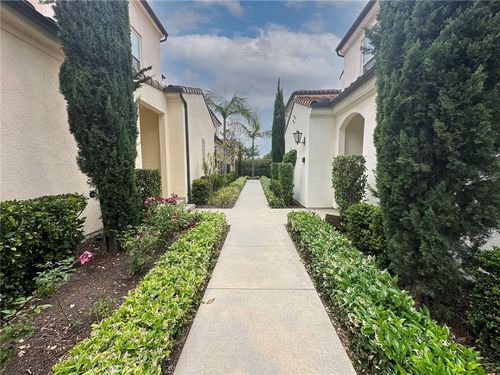 182 Augustine, Irvine, CA, 92618-0874 | Card Image