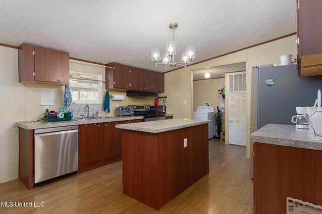 150 Pine Tree Drive-6 | Image 6