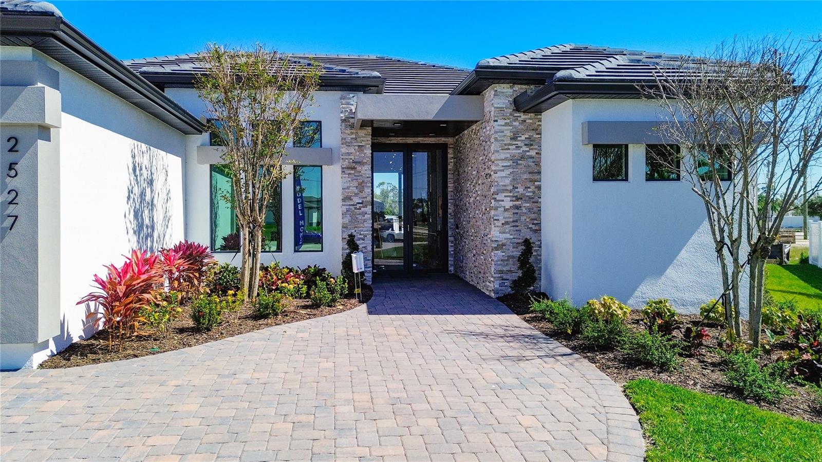 Residential in CAPE CORAL 4