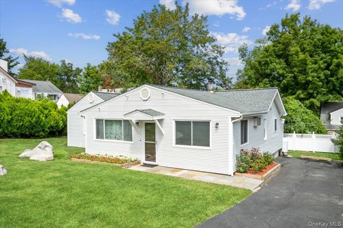 333 Rockledge Rd, Mahopac, NY, 10541-1216 | Card Image