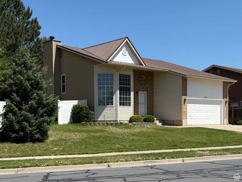 1973 Sunset Dr, Layton, UT, 84040-5710 | Card Image