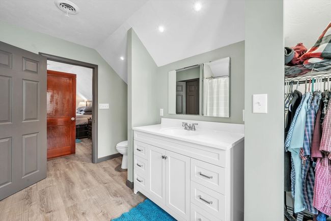 117 Vale St, House other with 3 bedrooms, 2 bathrooms and 4 parking in Worcester MA | Image 26