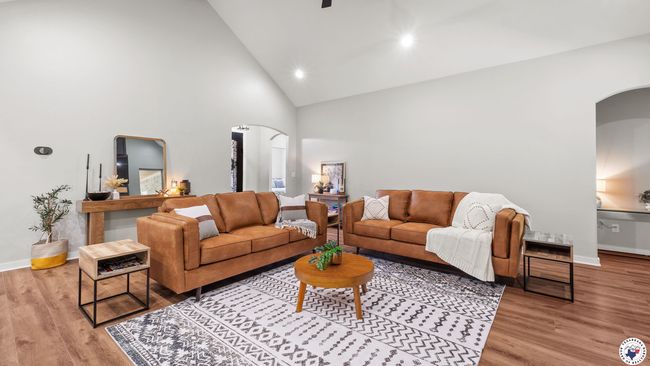 6826 Maple View Ln, House other with 5 bedrooms, 3 bathrooms and null parking in Texarkana TX | Image 9