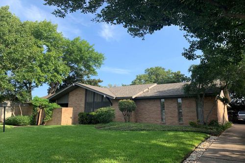3353 Dorado Beach Dr, Farmers Branch, TX, 75234-2207 | Card Image